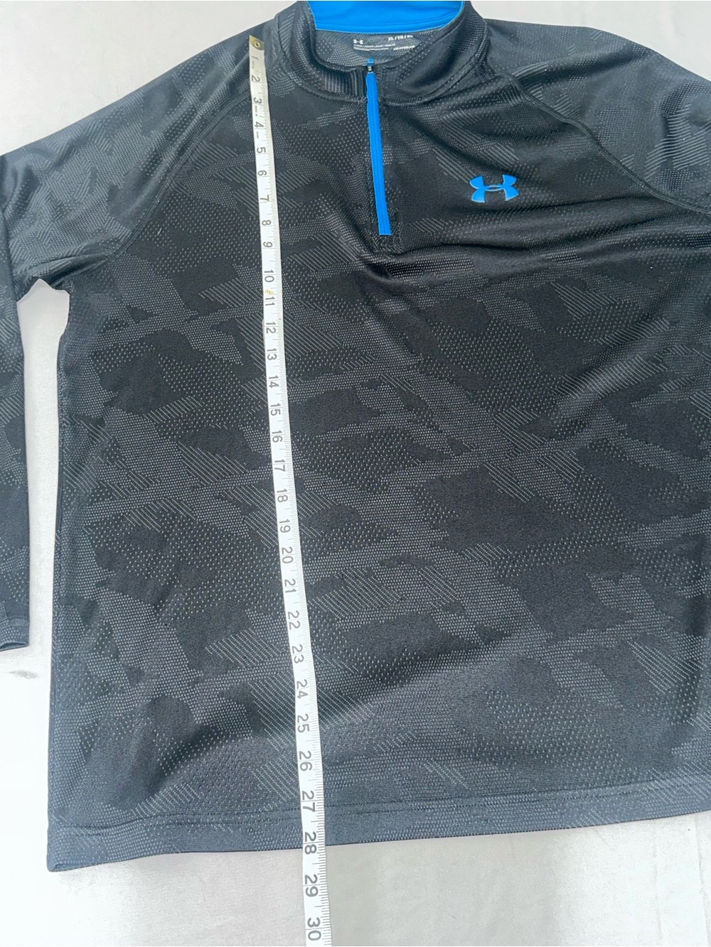 Under Armour 1/4 Zip Pullover Shirt Mens XL Black Camo HeatGear Active Top - Picture 8 of 8